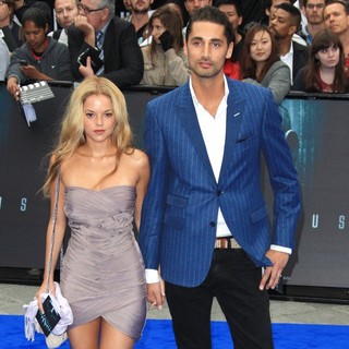 Natalie Joel, Hugo Taylor in Prometheus UK Film Premiere - Arrivals