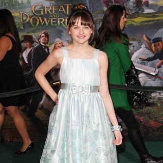 Joey King in Oz: The Great and Powerful - Los Angeles Premiere - Arrivals