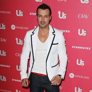 Joey Lawrence in US Weekly Annual Hot Hollywood Style Issue Event - Arrivals
