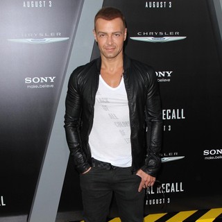 Joey Lawrence in Los Angeles Premiere of Total Recall