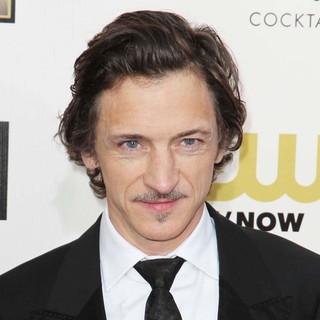 John Hawkes in 18th Annual Critics' Choice Movie Awards - john-hawkes-18th-annual-critics-choice-movie-awards-02