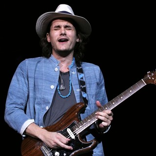 John Mayer in 2011 Tiger Jam at Mandalay Bay Events Center - Performance - john-mayer-2011-tiger-jam-12