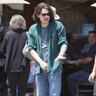 John Mayer Seen Leaving Kings Road Cafe After Having Lunch with Celebrity Trainer Harley Pasternak