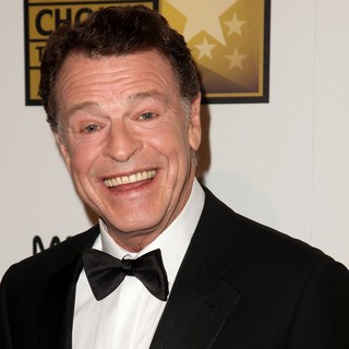 John Noble in 2012 Critics' Choice TV Awards - Arrivals - john-noble-2012-critics-choice-tv-awards-02