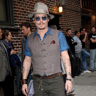 Johnny Depp in The Late Show with David Letterman - Arrivals - johnny-depp-late-show-with-david-letterman-05