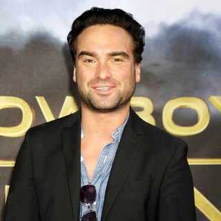 Johnny Galecki in Cowboys and Aliens Premiere - Arrivals