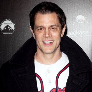 Johnny Knoxville in Paramount Home Entertainment's Jackass 3 Blu-Ray and DVD Launch - johnny-knoxville-jackass-3-blu-ray-and-dvd-launch-01