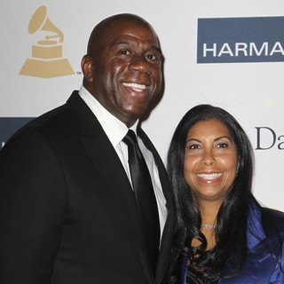 Magic Johnson in Clive Davis and The Recording Academy's 2013 Pre-Grammy Gala and Salute to Industry Icons - johnson-clive-davis-and-the-recording-academy-s-2013-pre-grammy-gala-01