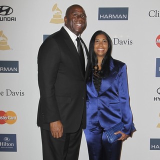 Magic Johnson in Clive Davis and The Recording Academy's 2013 Pre-Grammy Gala and Salute to Industry Icons - johnson-clive-davis-and-the-recording-academy-s-2013-pre-grammy-gala-03