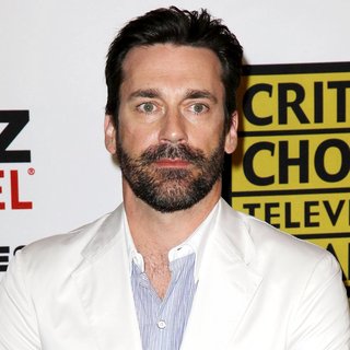The 2011 Critics Choice Television Awards Luncheon - Red Carpet