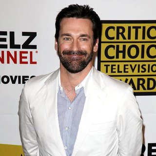 Jon Hamm in The 2011 Critics Choice Television Awards Luncheon - Red Carpet