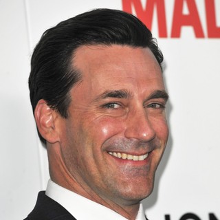 Jon Hamm in AMC's Mad Men - Season 6 Premiere - jon-hamm-premiere-mad-men-season-6-01