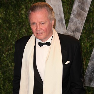 Jon Voight in 2012 Vanity Fair Oscar Party - Arrivals - jon-voight-2012-vanity-fair-oscar-party-02