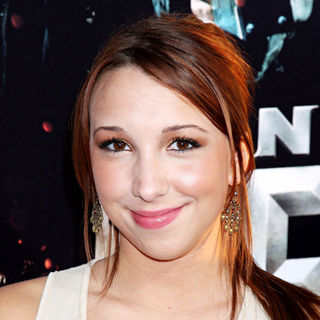 Ashley Edner in World Premiere of 'Jonah Hex'