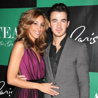 Danielle Deleasa, Kevin Jonas in Kevin Jonas Celebrates His Birthday