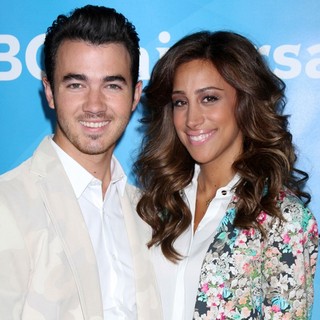 Kevin Jonas, Danielle Deleasa in NBC Universal Press Tour - Day 2