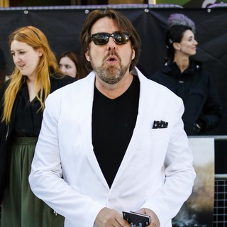 Jonathan Ross in U.K. Premiere of Star Trek Into Darkness - Arrivals - jonathan-ross-uk-premiere-star-trek-into-darkness-02