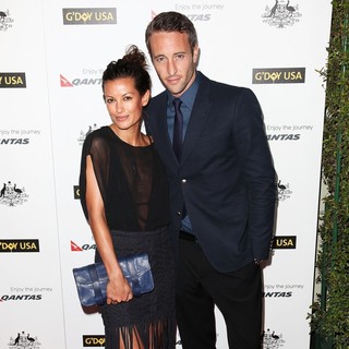 Alex O'Loughlin in 9th Annual G'Day USA Gala - Arrivals - jones-o-loughlin-9th-annual-g-day-usa-gala-02