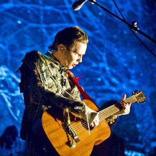 Jonsi, Sigur Ros in Jonsi Kicks Off His European Solo Tour