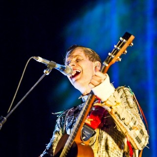 Jonsi, Sigur Ros in Jonsi Kicks Off His European Solo Tour