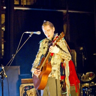 Jonsi, Sigur Ros in Jonsi Kicks Off His European Solo Tour