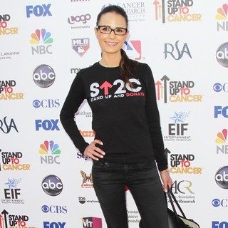 Jordana Brewster in Stand Up To Cancer 2012 - Arrivals
