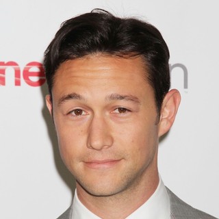 Joseph Gordon-Levitt in 2013 CinemaCon Big Screen Achievement Awards - joseph-gordon-levitt-2013-cinemacon-big-screen-achievement-awards-01