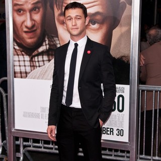 50/50 New York Premiere - Arrivals - joseph-gordon-levitt-premiere-50-50-02