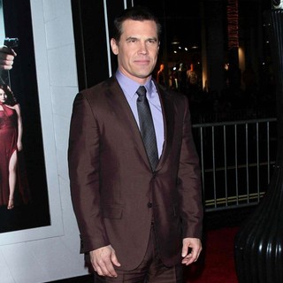 Josh Brolin in The Los Angeles World Premiere of Gangster Squad - Arrivals