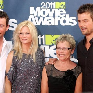Josh Duhamel in 2011 MTV Movie Awards - Arrivals
