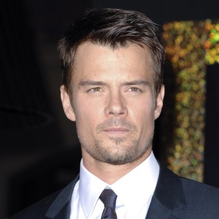 Josh Duhamel in Los Angeles Premiere of New Year's Eve