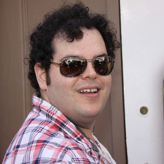 Josh Gad in The Broadway Musical Production of The Book of Mormon Treats Their Fans with A Free Performance