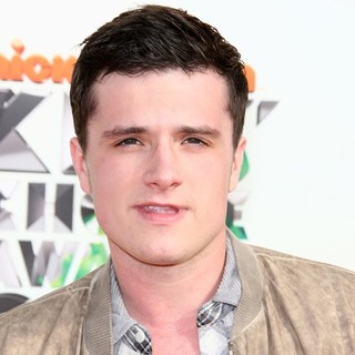 Josh Hutcherson in 2012 Kids' Choice Awards - Arrivals