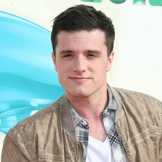 Josh Hutcherson in 2012 Kids' Choice Awards - Arrivals