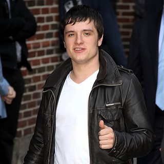 Josh Hutcherson in Celebrities Arrive at The Ed Sullivan Theater to Appear on The Late Show with David Letterman