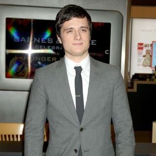 Josh Hutcherson in Special Signing Event to Promote Movie The Hunger Games