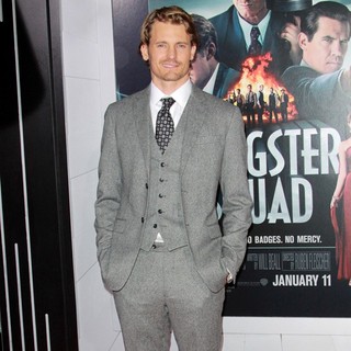 Josh Pence in The Los Angeles World Premiere of Gangster Squad - Arrivals - josh-pence-premiere-gangster-squad-04
