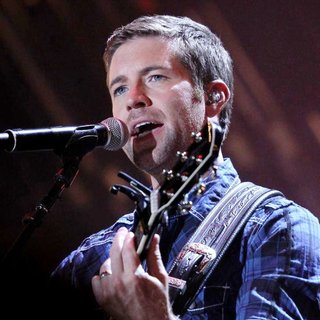 Josh Turner in CMA Music Festival Nightly Concerts - Day 3 - josh-turner-cma-music-festival-nightly-concerts-02