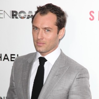 Jude Law in New York Premiere of Side Effects