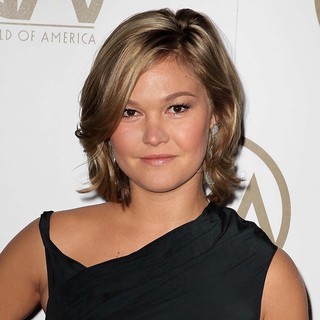 Julia Stiles in 24th Annual Producers Guild Awards - Arrivals