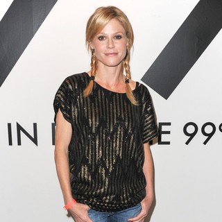 Julie Bowen in All in for The 99 Percent Art, Music and Cultural Activism Benifit - Arrivals