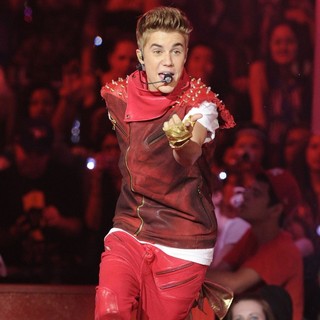 Justin Bieber in 2012 MuchMusic Video Awards - Show