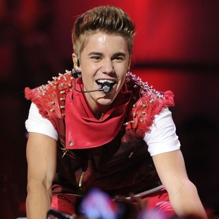 Justin Bieber in 2012 MuchMusic Video Awards - Show