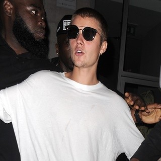 Justin Bieber-Justin Bieber Enjoy A Night Out at Tape Nightclub in Mayfair