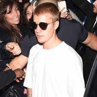 Justin Bieber-Justin Bieber Enjoy A Night Out at Tape Nightclub in Mayfair