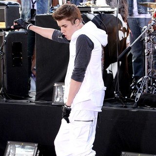 Justin Bieber in Justin Bieber Performs Live as Part of The Today' Show's Concert Series