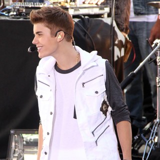 Justin Bieber in Justin Bieber Performs Live as Part of The Today' Show's Concert Series