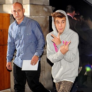 Justin Bieber Returns to His London Hotel After Performing Earlier at Capital FM Arena Nottingham
