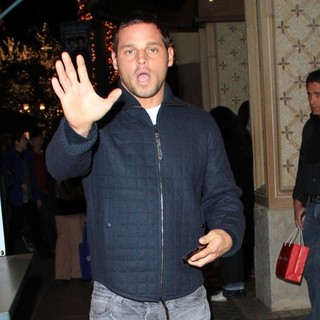 Justin Chambers in Justin Chambers Christmas Shopping in Hollywood