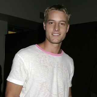Justin Hartley in ComicCon Convention 2007 - Day 2